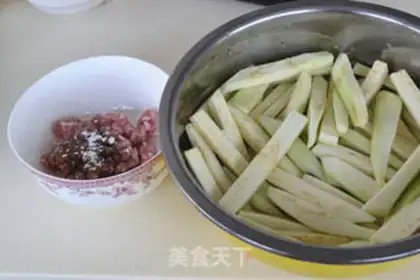 Make ♪ Bean with meat and cheese ♪ step 1
