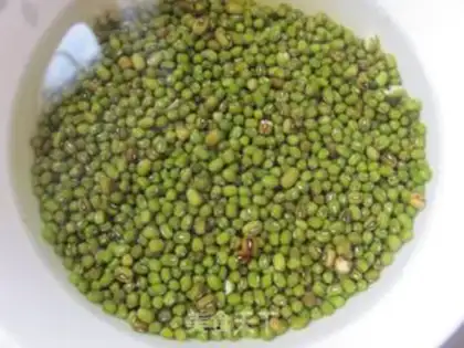 Make Homemade green bean sand step 0