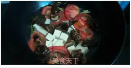 Make Soup with the greasy tomatoes step 1