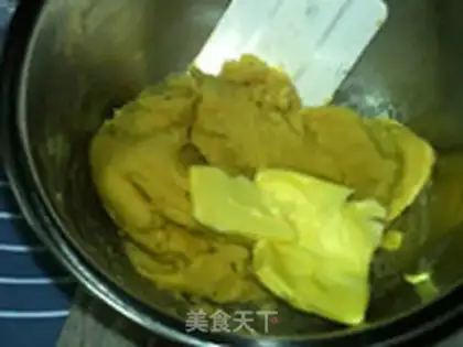 Make The potato peach moon cake step 3