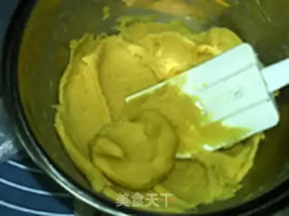 Make The potato peach moon cake step 4