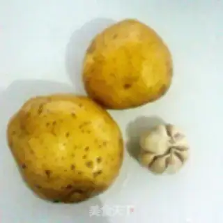 Make Garlic potatoes step 0