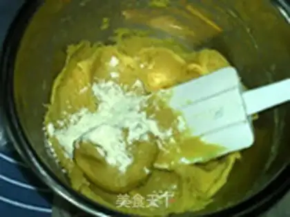Make The potato peach moon cake step 5