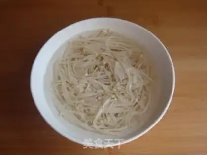 Make A fragrance with a golden needle step 3
