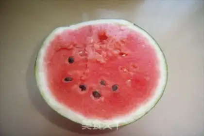 Make Delicious watermelon juice step 0