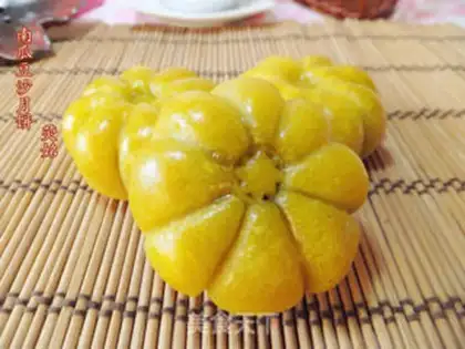 Make Pumpkin bean mooncake step 10