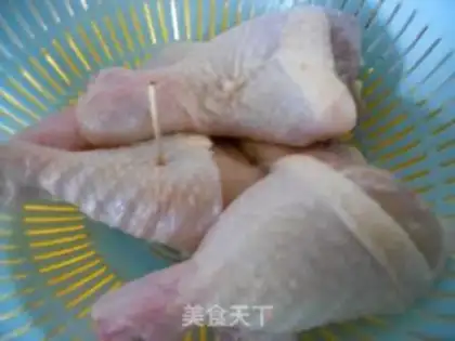 Make Salt chicken leg step 1