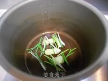 Make Salt chicken leg step 4