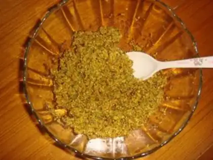Make Homemade cinnamon flowers step 2