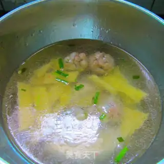 Make Eggball soup step 4