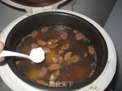 Make Pork walnut bone soup step 6