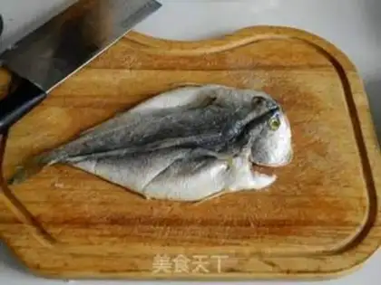 Make The yellow fish step 2