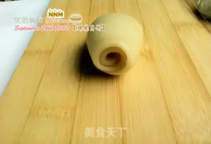 Make Rose flower mooncake step 10