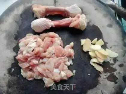 Make Chicken-legged potato curry step 0