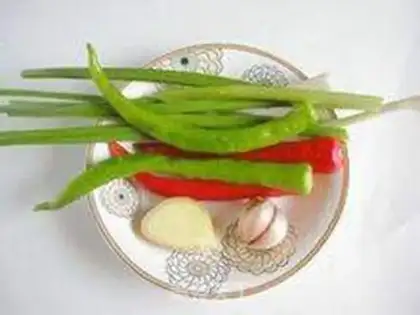 Make Bean petals for fish step 1