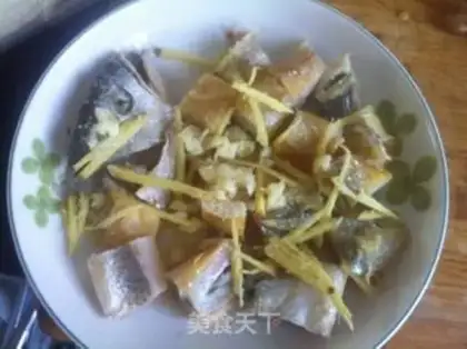 Make Steamed yellow florist step 3