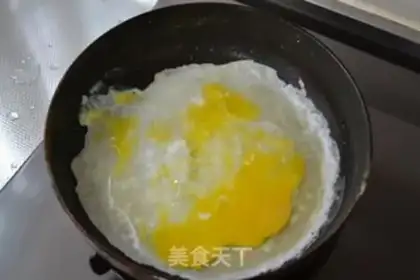 Make Homemade pancakes step 3