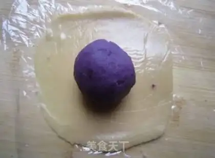 Make A wide range of potato moon cakes step 12
