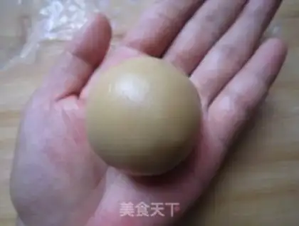 Make A wide range of potato moon cakes step 13