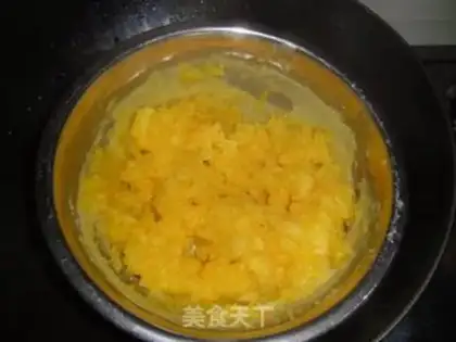Make Angry little bird riceballs step 3