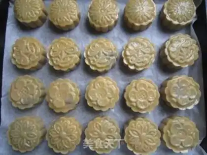 Make A wide range of potato moon cakes step 18