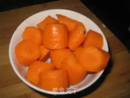 Make Horseshoe carrots and pigs step 2