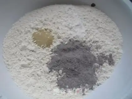 Make Pig hoof rolls step 0