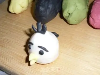 Make Angry little bird riceballs step 9