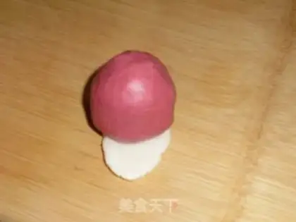 Make Angry little bird riceballs step 10