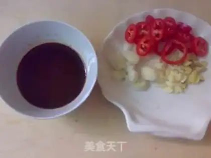 Make Soy sauce and fish head step 1