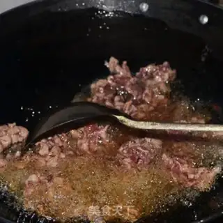 Make Spicy beef mooncake step 8