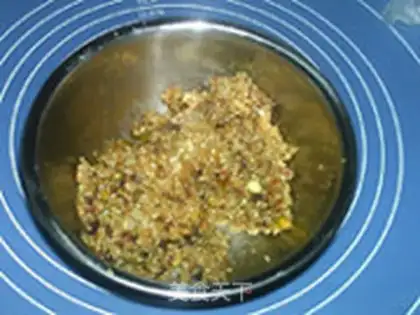 Make Change the ham mooncake step 1