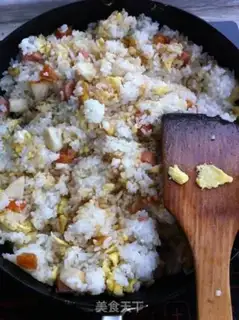Make The seafood is fried step 4
