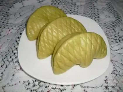 Make A leaf clip step 6