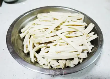 Make Thousands of red peppers step 0