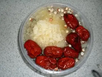 Make A silver spoon of red beans step 1