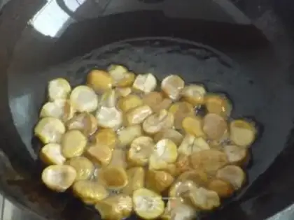 Make Chestnut chicken step 1