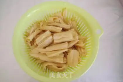 Make Tea mushrooms and scavenging bamboo step 4