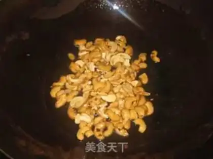 Make Orchids for cashew nuts step 6