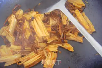 Make Tea mushrooms and scavenging bamboo step 9