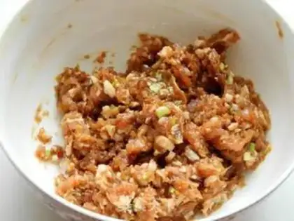 Make Sioux meat mooncake step 2