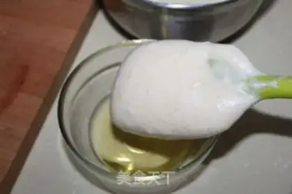 Make Old honey cake step 5