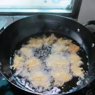 Make Fried crabs step 6