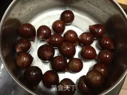 Make Sugar roasted chestnuts step 2