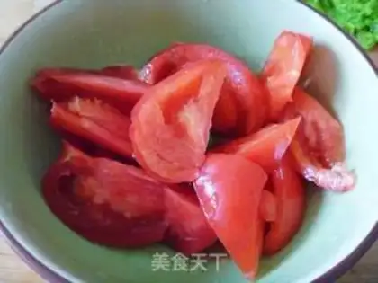 Make Tomato egg noodles step 1