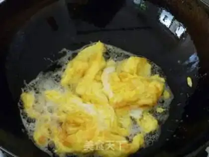 Make Tomato egg noodles step 2