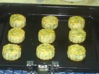 Make Black sesame ham mooncake step 15