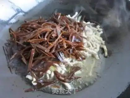 Make Soy sauce, fried meat step 7