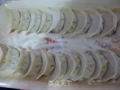 Make Celery pork dumplings step 9
