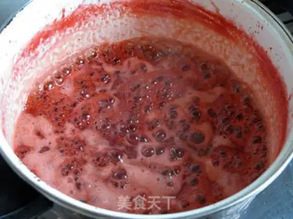 Make Homemade strawberry sauce step 3